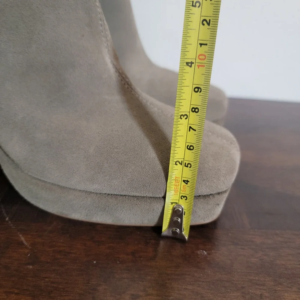 Blondo Rozalie Square Toe Block Heel Leather Suede Ankle Zip Boot 9.5 Waterproof
